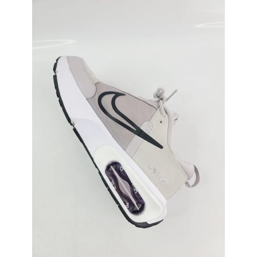 Nike‎ Air Athletic Sneakers Women's Size 7 Grey/Purple Color.